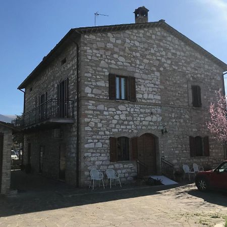 La Casa Delle Sirene Hotel Asís Exterior foto