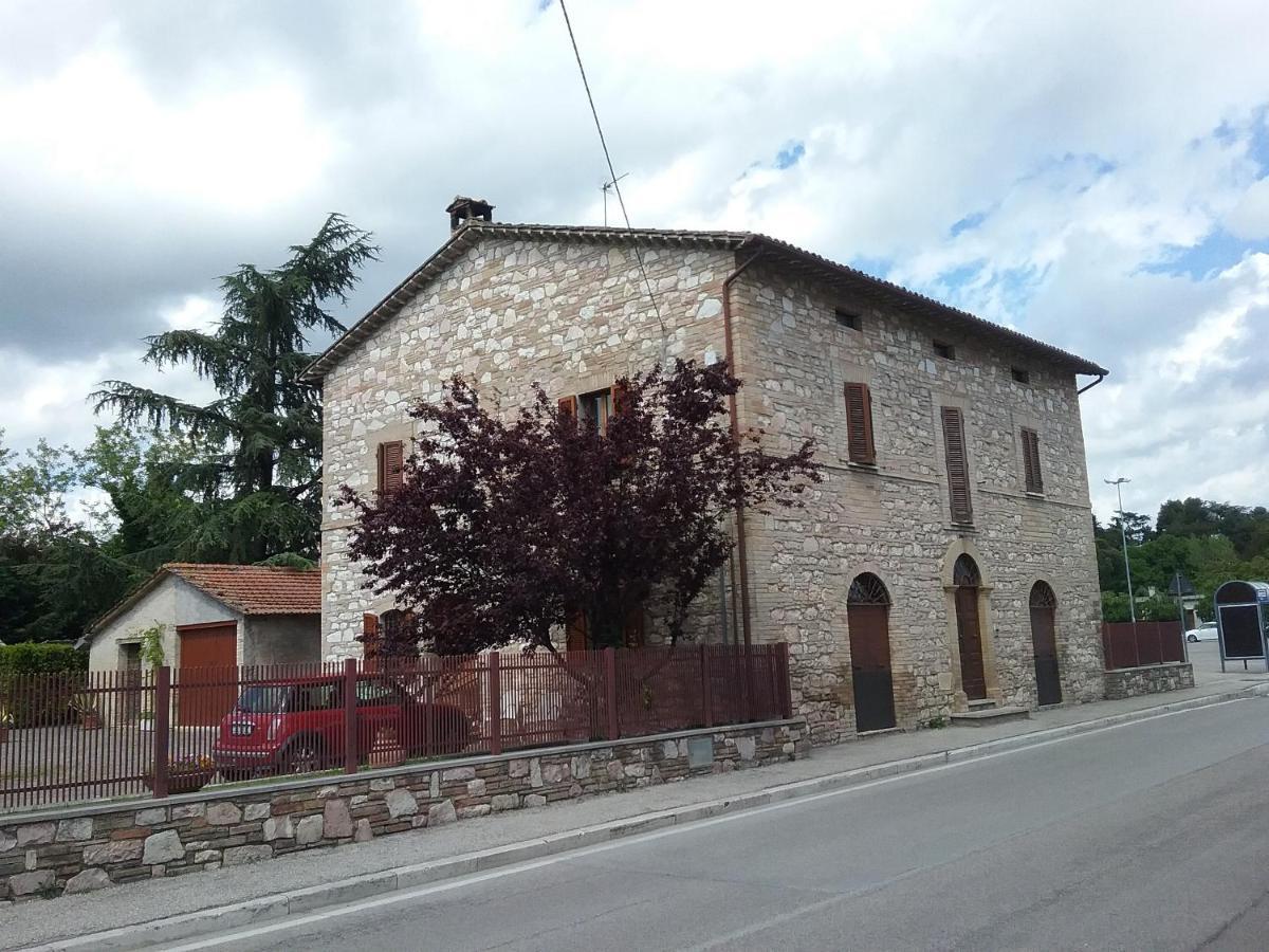 La Casa Delle Sirene Hotel Asís Exterior foto